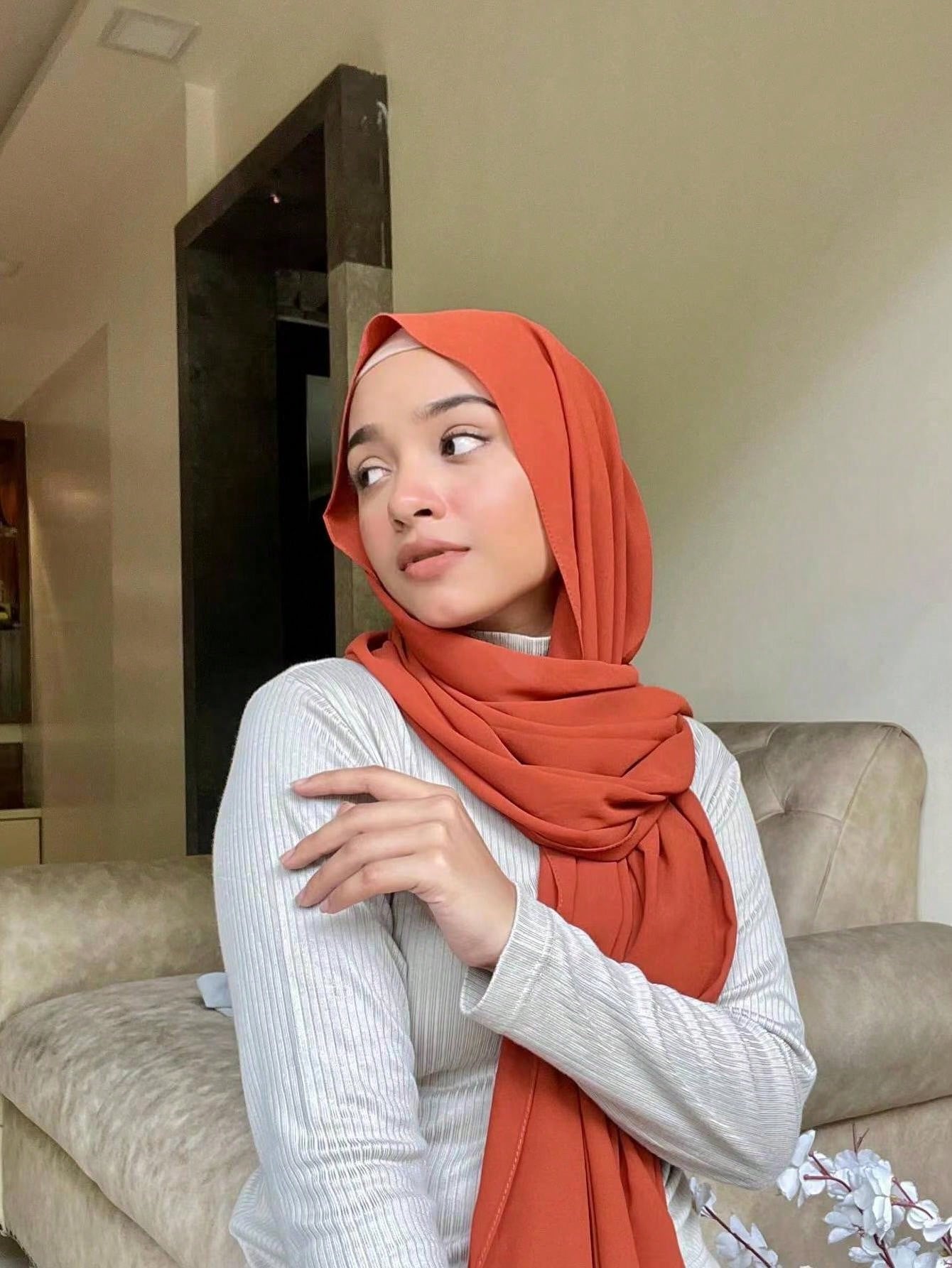 Chiffon Hijab With Faux Pearl