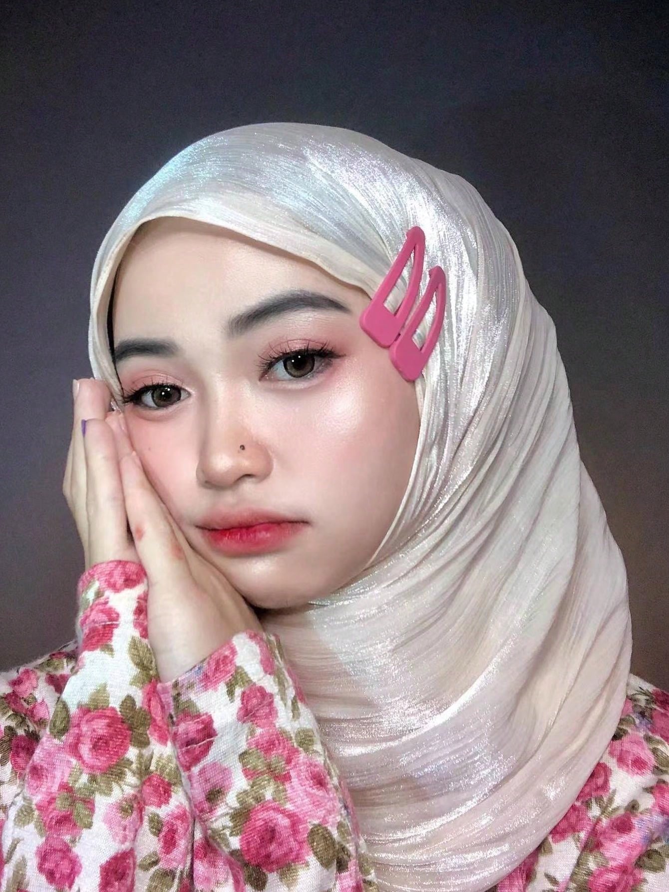 Women’s Silk Island Headscarf