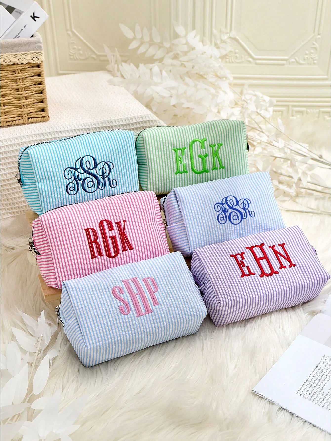 Women’s Personalized Embroidered Makeup Bag