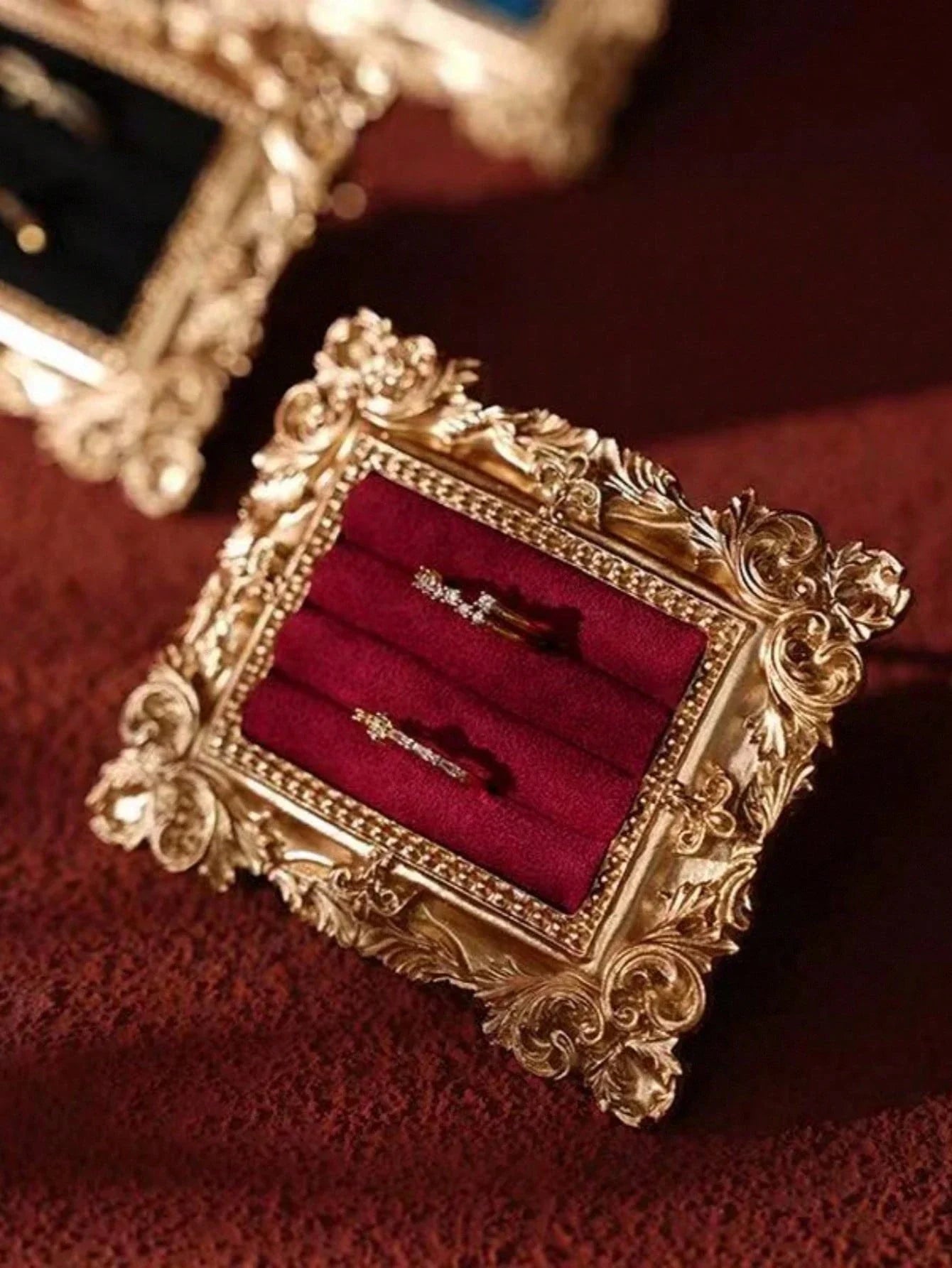 ROMWE Goth Vintage Jewelry Display
