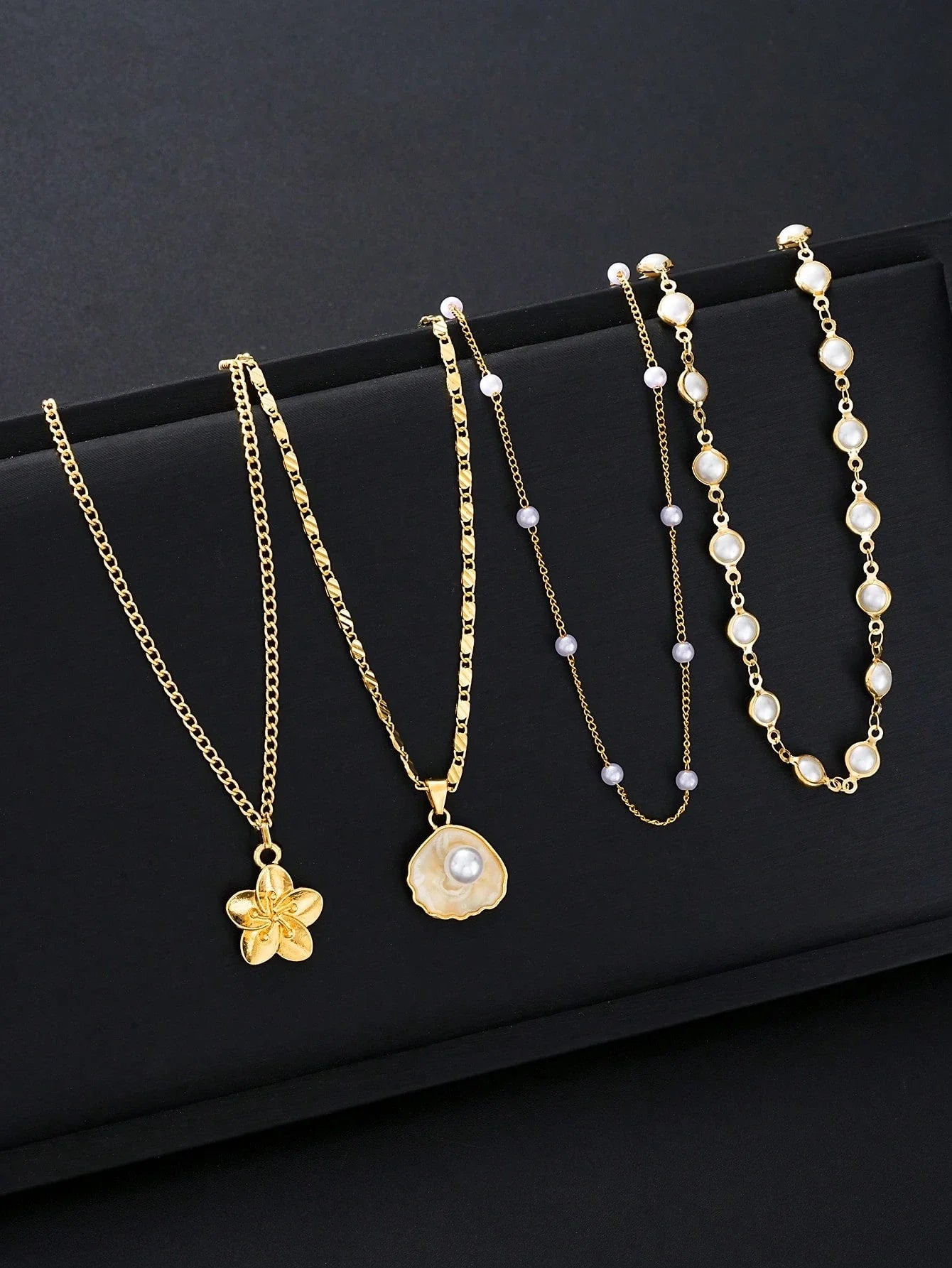 Women’s Bohemian Shell Pearl Necklace Set