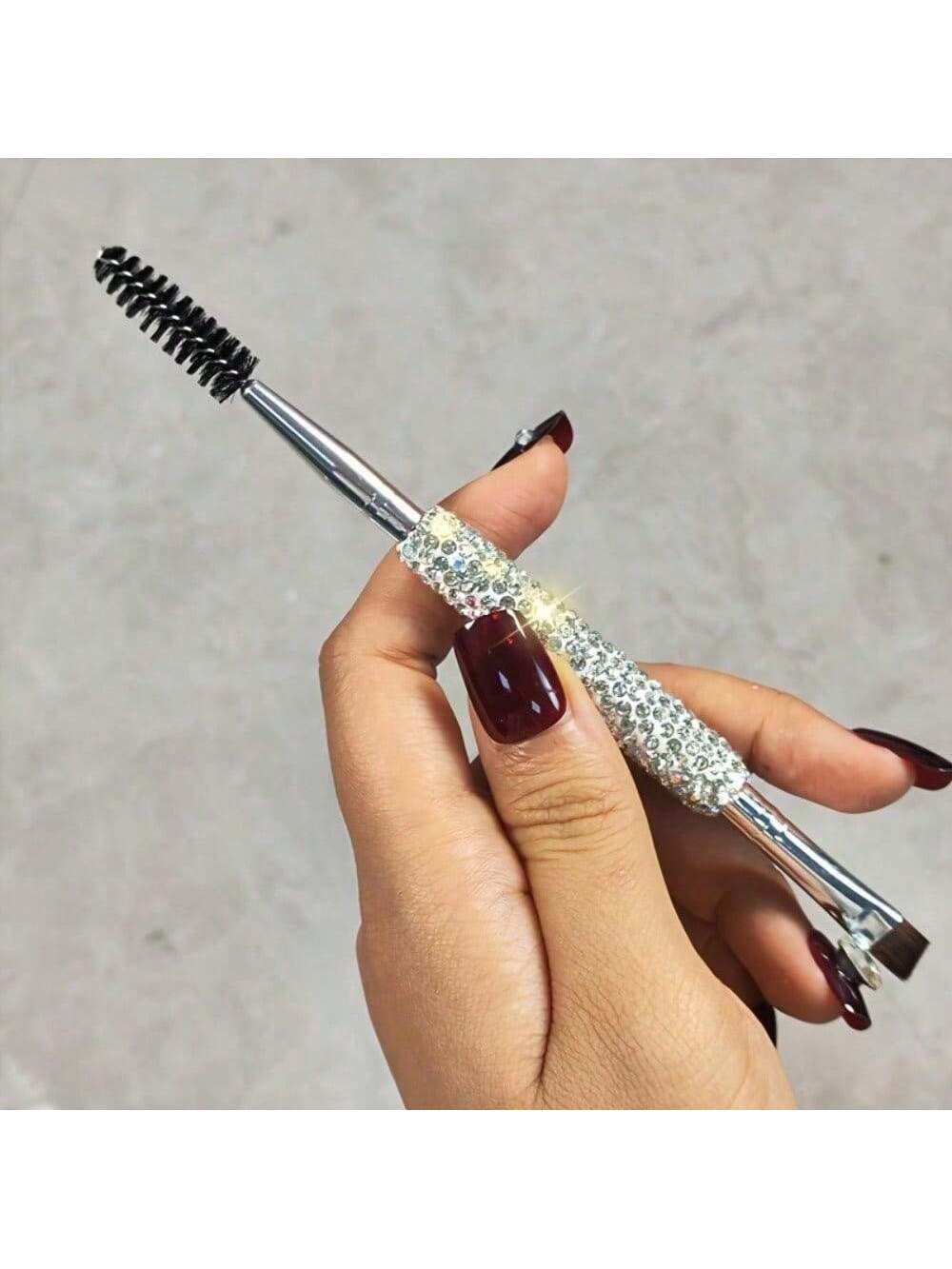 Luxury Dual-Ended Rhinestone Makeup Brush