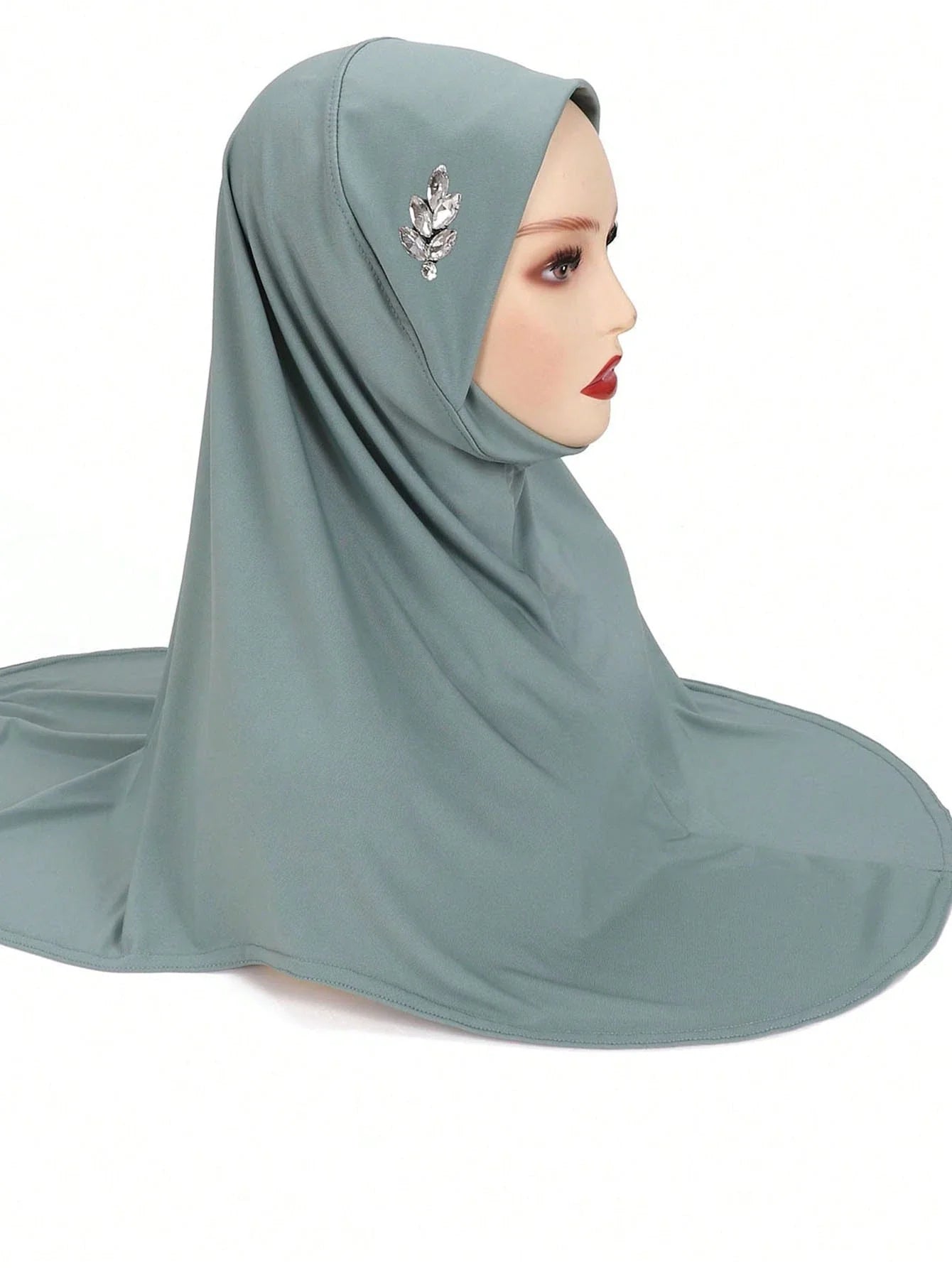 Instant Hijab With Leaf Crystal