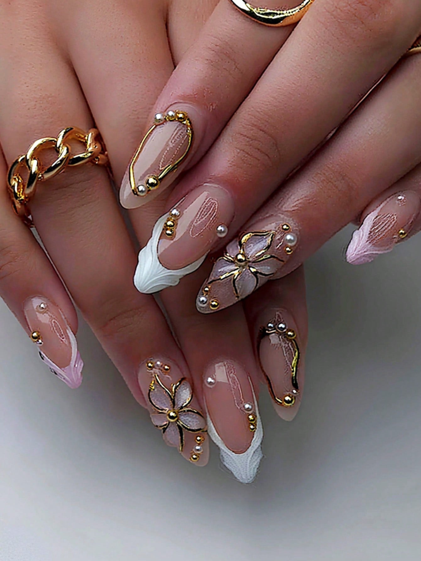Women’s Romantic Pink Press-On Nails